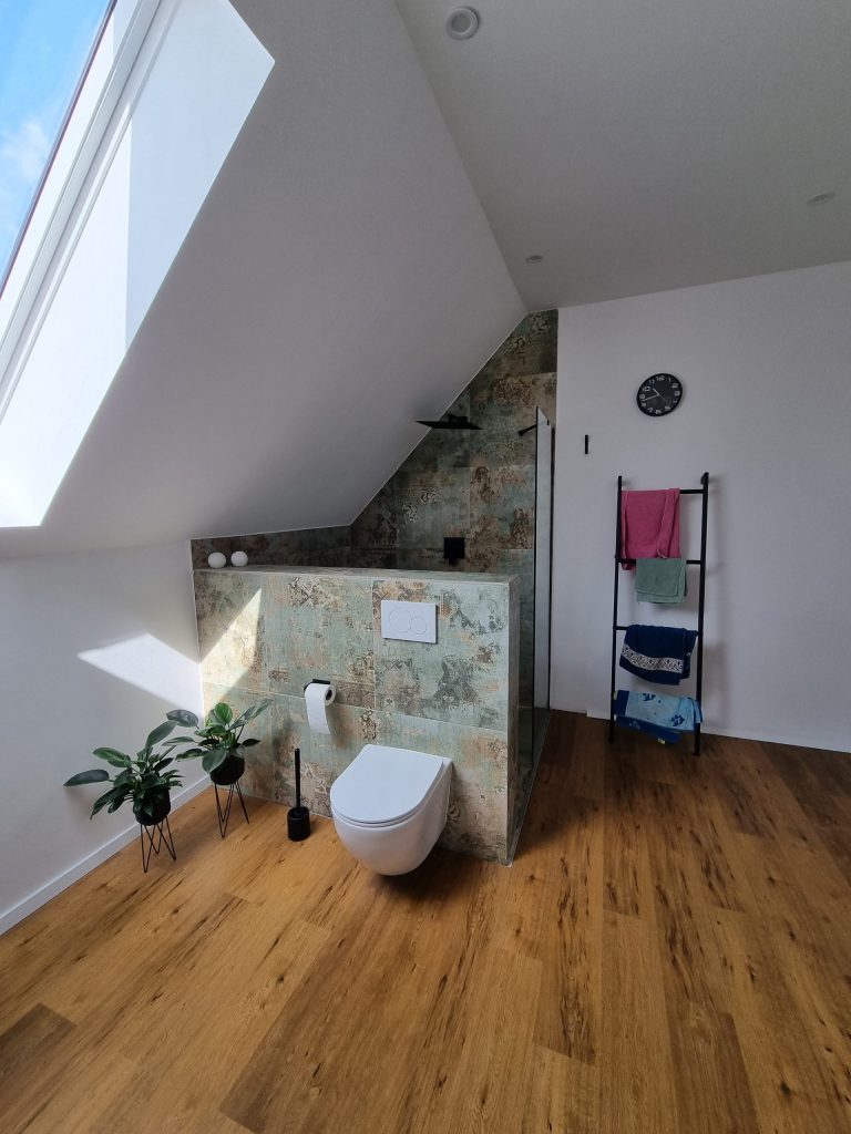 20230719_104902-scaled