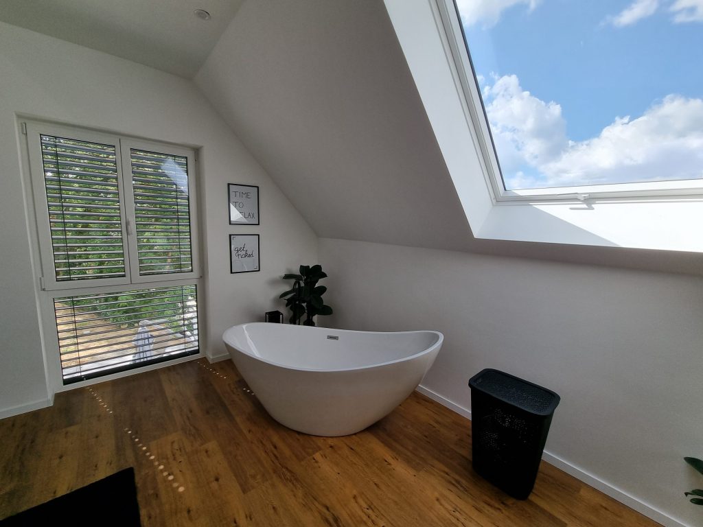 20230719_104911-scaled